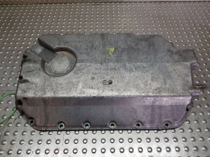 oil sump without of the sensor 059103604E AUDI A6 C5 2.5 TDI