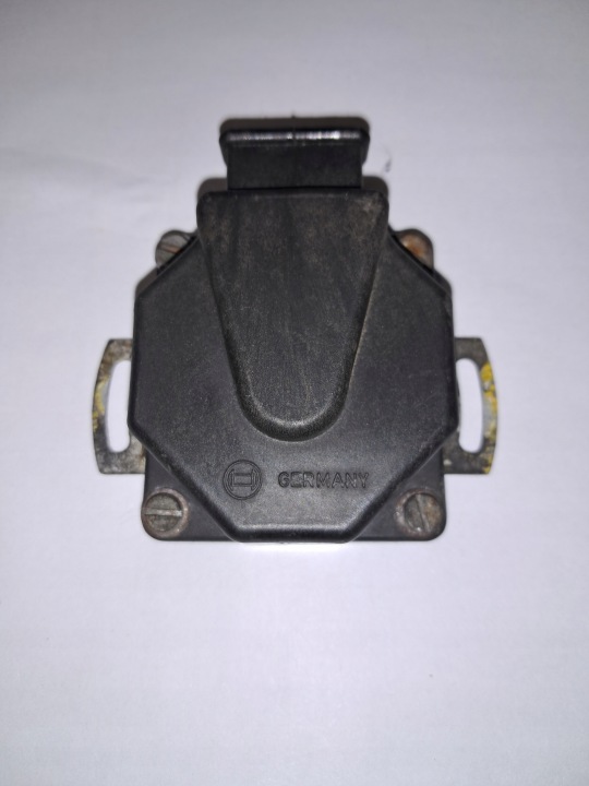 sensor PRZEPUSTNICY MERCEDES W109 W116 107 0280120011