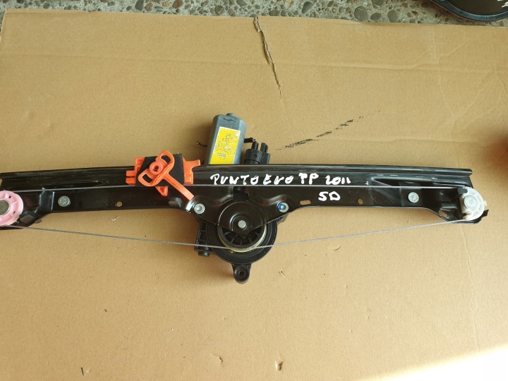 stahování okna pravý přední 5D FIAT PUNTO EVO 2009- 51786728