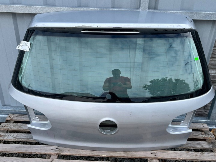 porte du coffre/hayon coffre VOLKSWAGEN GOLF VI 5K6827025J @M