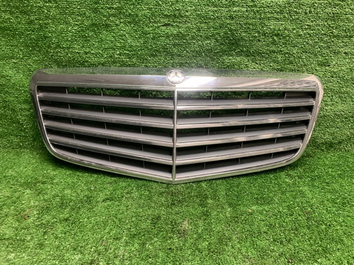 MERCEDES W211 LIFT Grille Grille/masque Radiateur A2118801783