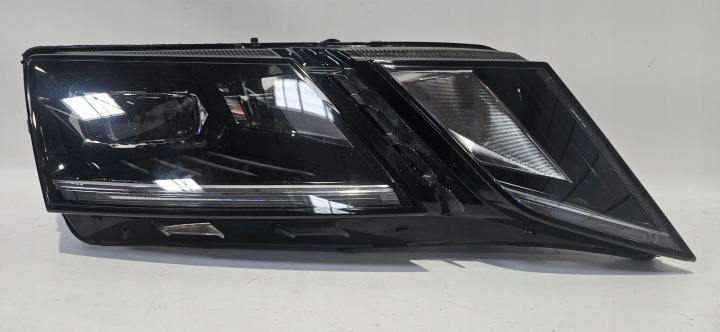 Feux phare Droite Avant FULL LED SKODA OCTAVIA III LIFT 16- Original 5E1941016E