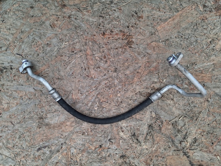 vedení hadice klimatizaci VW SEAT SKODA AUDI 5WA816721F GOLF VIII