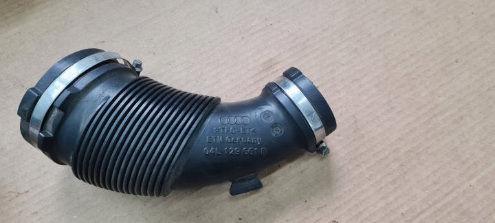 A4 B9 8W pipe air 2.0 TDI 04L129661B A5 8W