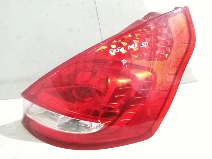 Ford Fiesta MK7 5D Licht rechts heck hinten