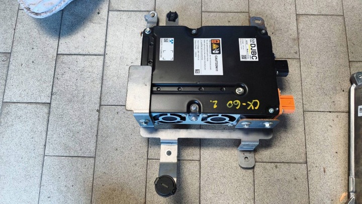 Inwerter/Steuergerät feszültség Mazda CX-60 DJBC30561