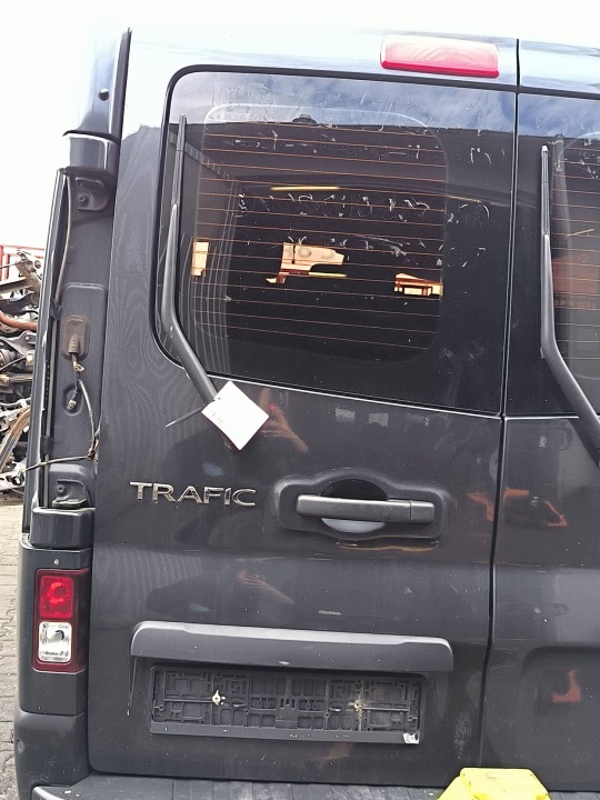 dveře levé záď RENAULT TRAFIC III LIFT