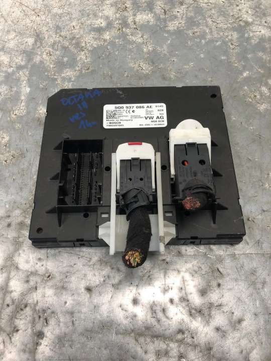 Unité commande confort SKODA OCTAVIA III VRS KOMBI 5Q0937086AE