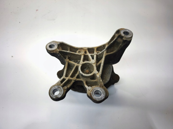 Stütze getriebehalter getriebestütze getriebelager AUDI A4 B8 A5 8T A6 A7 4G0399115S