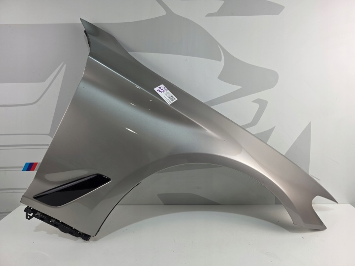 blatník pravý přední BMW G30 G31 A72