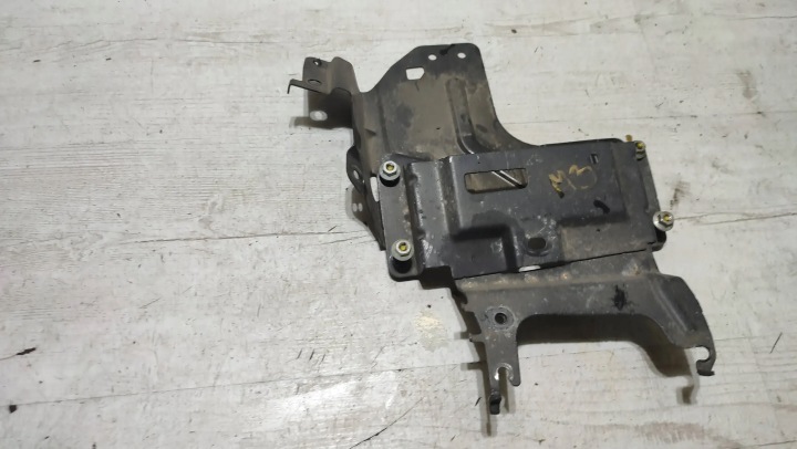 Mazda 3 III BM 17r 1.5d bracket holder