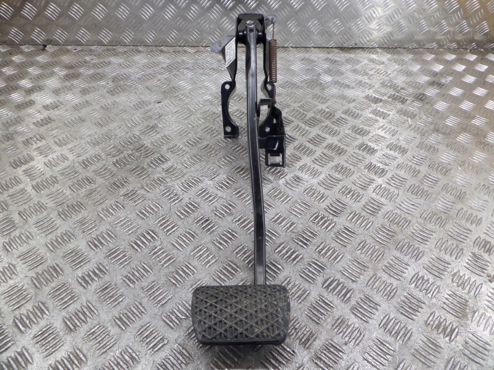 PEDAL freno A4472900101 2.2 CDI AUTOMATY MERCEDES VITO W447 W 447