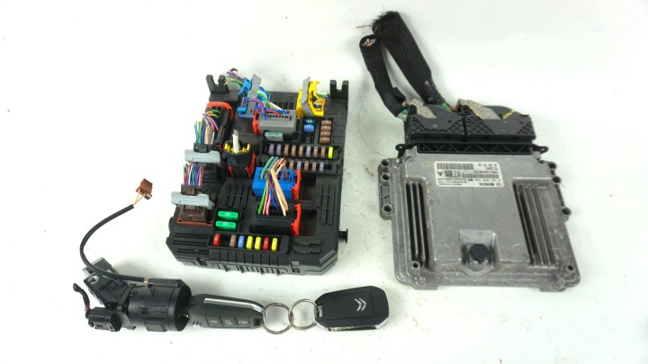 Computer CITROEN C3 III 16-20 1.5 BLUEHDI 0281035332 9830225780 9830790580