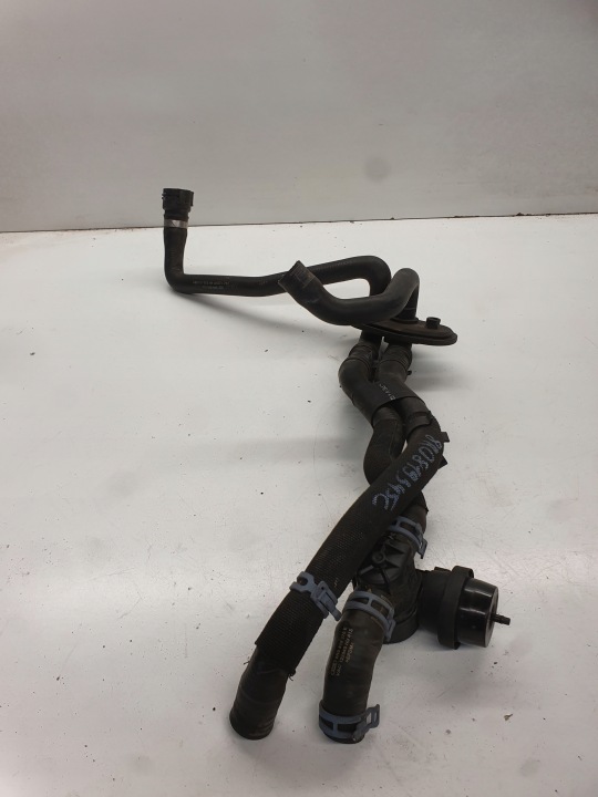 ROHR SCHLAUCH DES WASSERS AUDI Q5 8R 8R0819345C