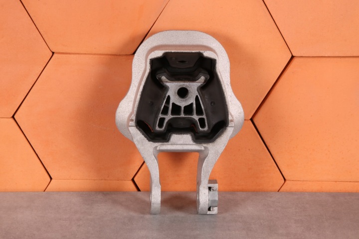 BMW F70 F74 U06 X1 U11 X2 U10 Supporto Supporto motore staffa fissaggio Destro 9423382 52 km !!!