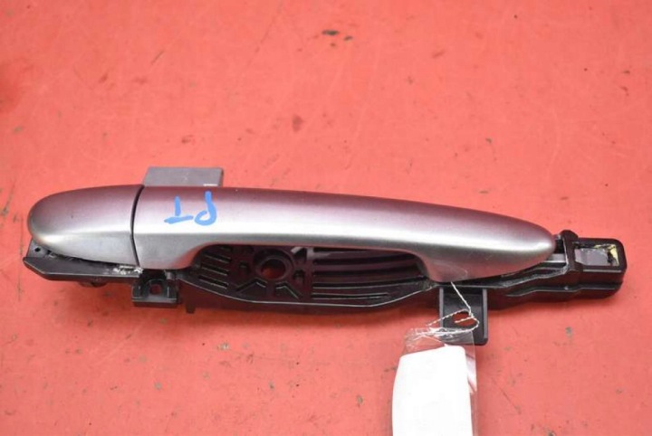 Poignée Droit Arrière Arrière SREBRNA R8375 MAZDA 3 2 II BL Berline 09-13