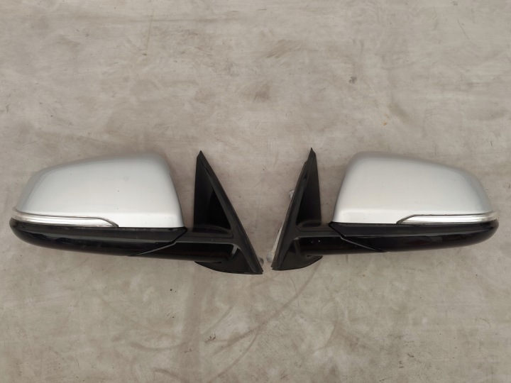 BMW X1 F48 LIFT LCI SPECCHIETTO RETROVISORE Destro 5 PIN