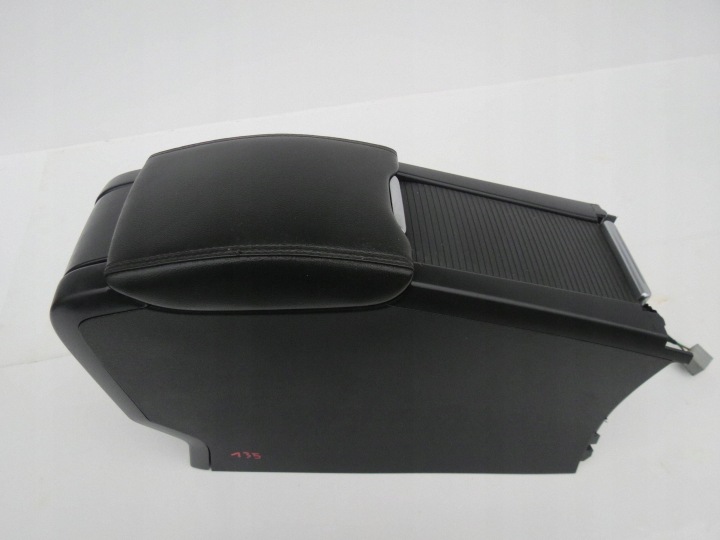 naslon za ruku konzoli TUNELU SRODKOWEGO VOLVO V60 2.0 D 120KM 30755732