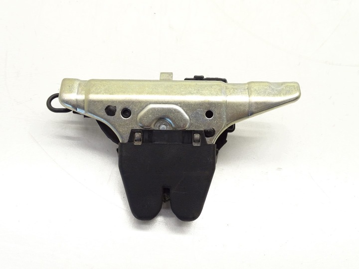 de la Serrure du capot Porte coffre hayon Arrière Arrière MERCEDES C CLA W118 A118 W205 A2057500600