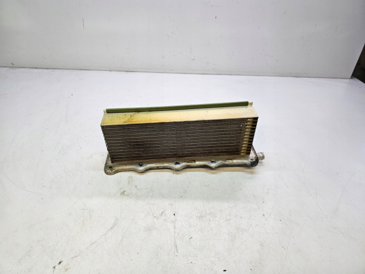 RADIATORE / RAFFREDDATORE DOLADOWANIA AUDI A3 8V VW 1.4 TFSI 04E145749B