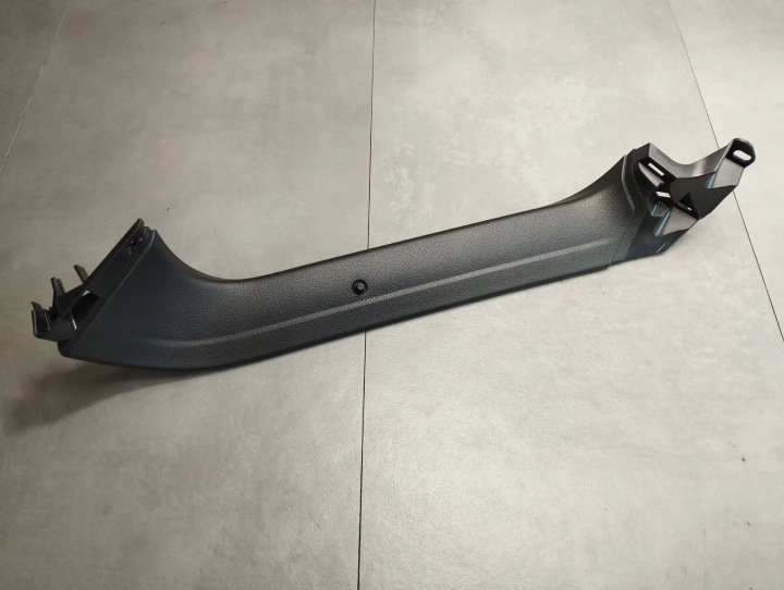 Audi Q3 F3 83A Blende Abdeckung heckklappe 83A867608