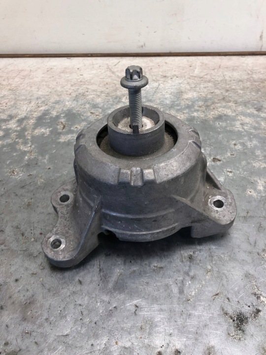 holder engine mount MERCEDES W205 KOMBI