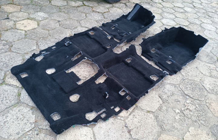 carpet mats of the interior komplet Ford Explorer VI 2020