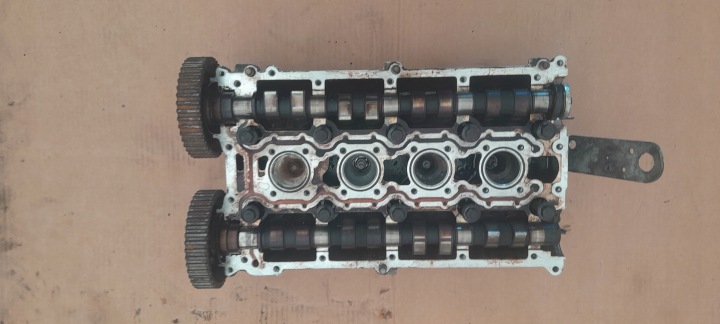 head. of the engine VOLVO S40 V40 1001853 2.0 2.0T 16V TURBO B4204T GDANSK
