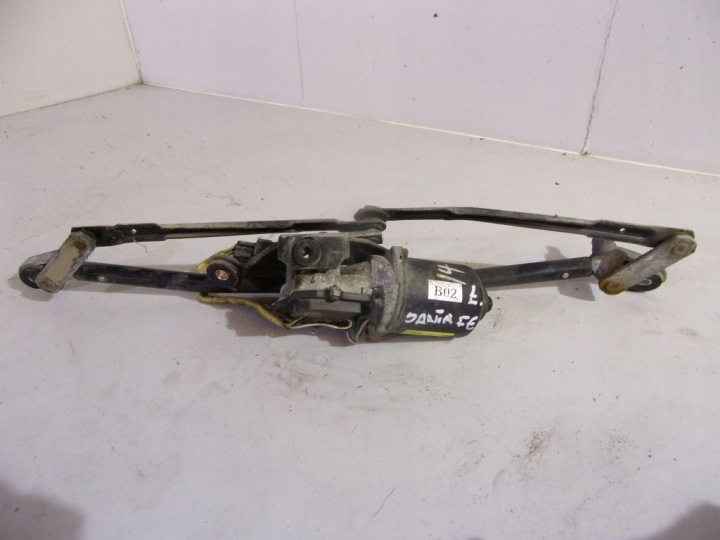 Hyundai Santa Fe a 1 mechanismus stěračů předek