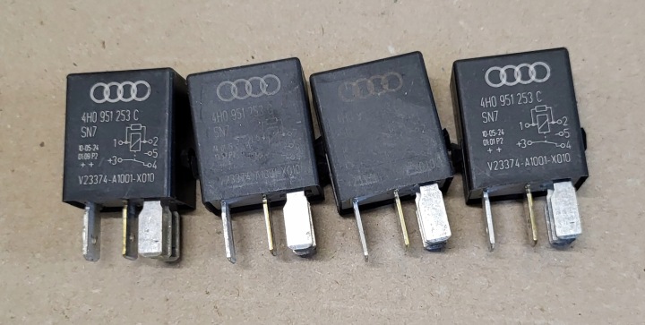 Relais 646 VW GOLF SHARAN AUDI A4 A5 B8 B9 A6 A7 SEAT SKODA OE 4 szt.