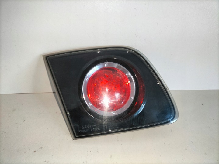 Licht hinten heck links MAZDA 3 und BK 03-06 Sedan
