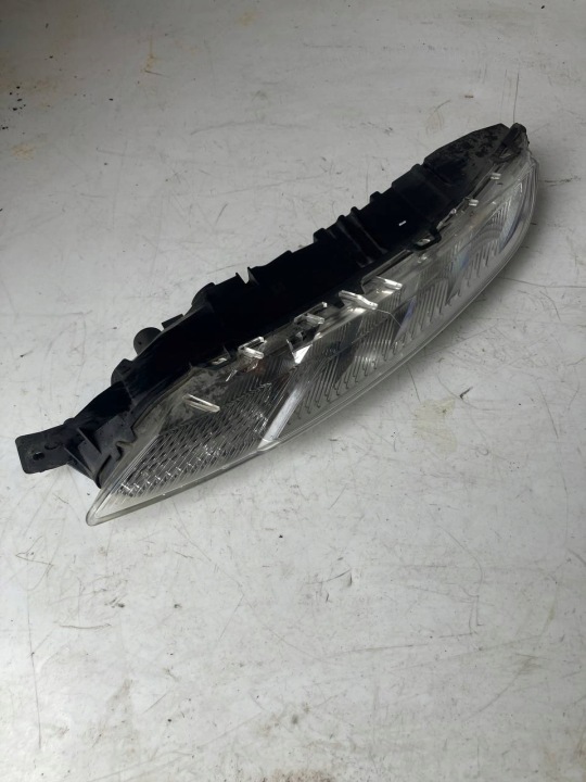 Feux phare LED DRL Gauche Avant CITROEN C4 GRAND PICASSO II LIFT 9676036380