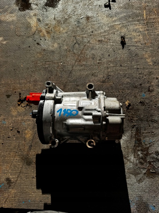 1150. compressor of the air conditioning TOYOTA 0424000741