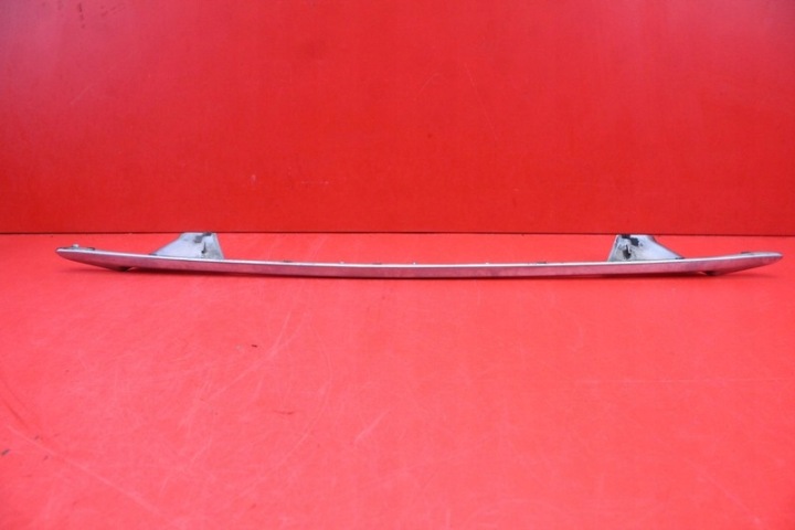 Couverture du capot Arrière Arrière CHROM 75813-28020 TOYOTA PREVIA 2 II LIFT 05-06