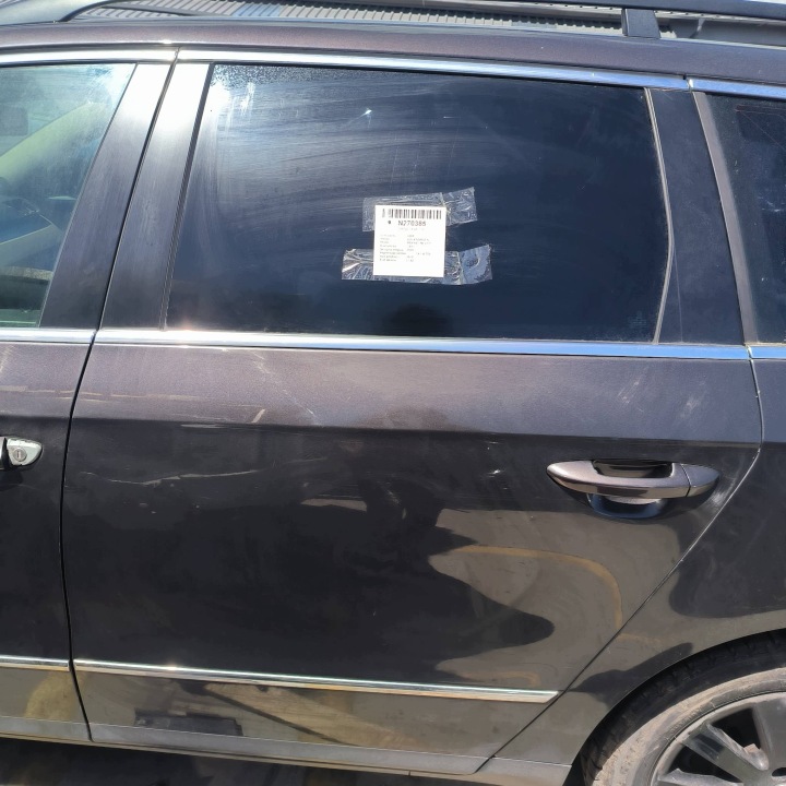 dvere Ľavé zadok LC8Z VOLKSWAGEN PASSAT B6 KOMBI LIFT