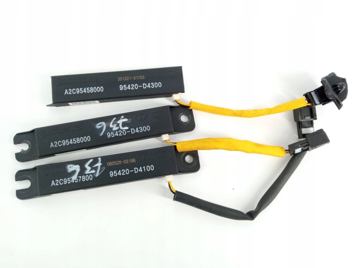 amplificatore KOMPLET 95420D4300 95420D4100 Hyundai Veloster II (2018-2022)