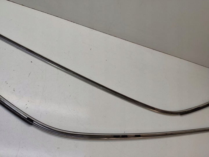 BMW 7 E32 1993 6105171 Roofboard 14