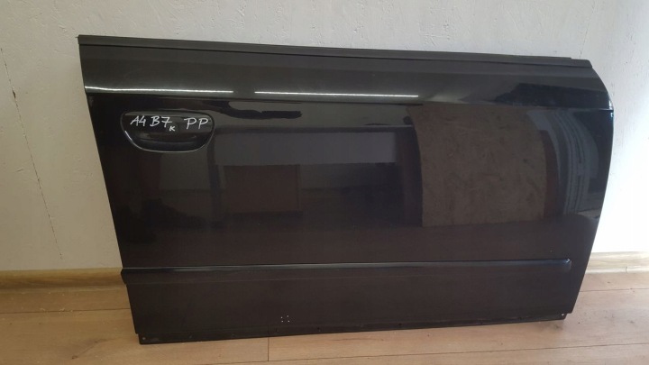 dvere predok predné pravé Audi A4 B7 2,0 TDI