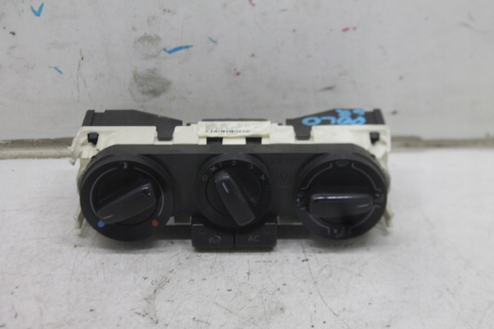 PANEL of the air conditioning KLIMY 6R0820035F VW POLO 6R 09-17