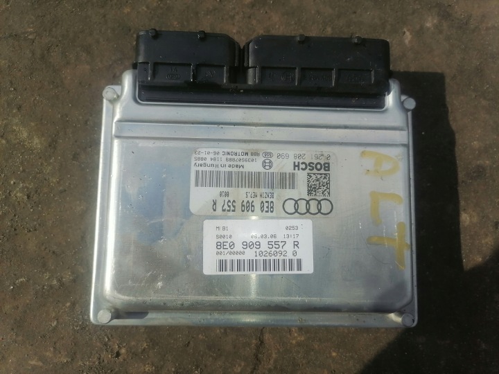 AUDI A4 B7 04R- 2.0 B Computer DES MOTORS 8E0909557R