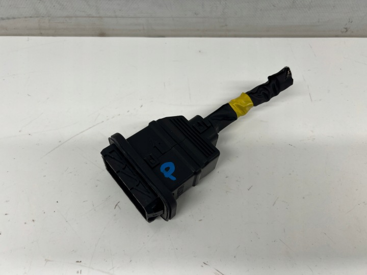 Hyundai Tucson III kostka Prise Câblage Portière Droite Avant