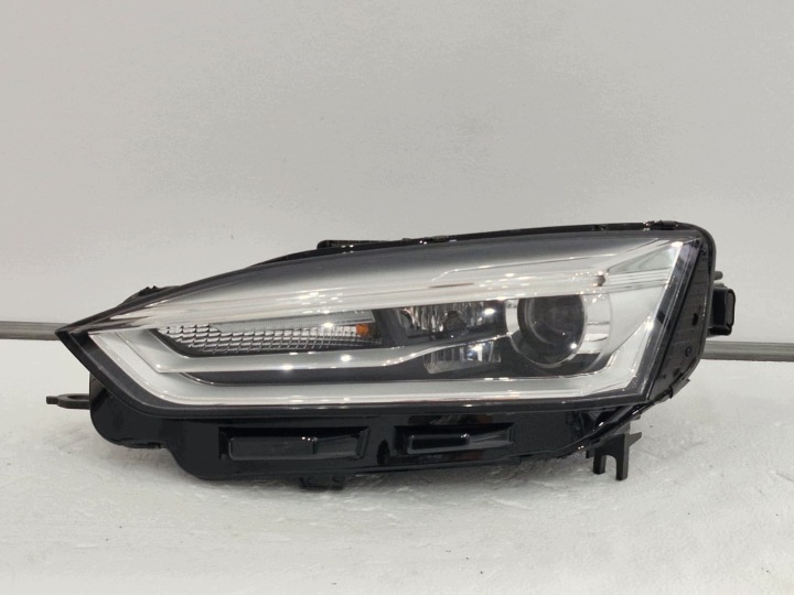 Licht links Audi A5 8W Bi-Xenon LED