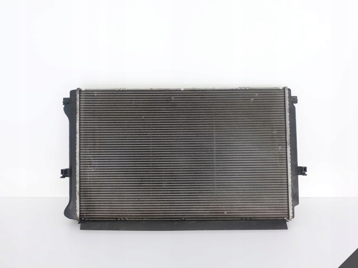 AUDI A3 SEAT LEON 5F VW PASSAT 3G SKODA Radiatore / Raffreddatore