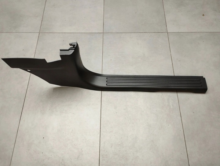 Volkswagen Amarok II zaštita praga desna N1WBE13200AB