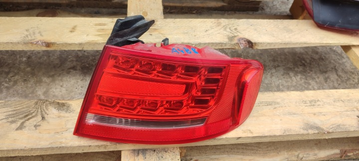 Licht rechts heck rechts hinten AUDI A4 B8 Sedan LED 8K5945096K