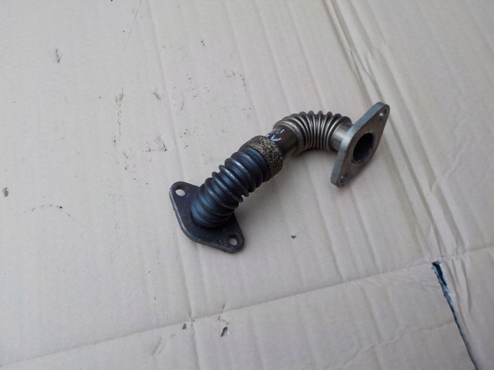 Conduit pieces tuyaux Tuyau egr audi a4 b6 1,9 tdi 028131521AD
