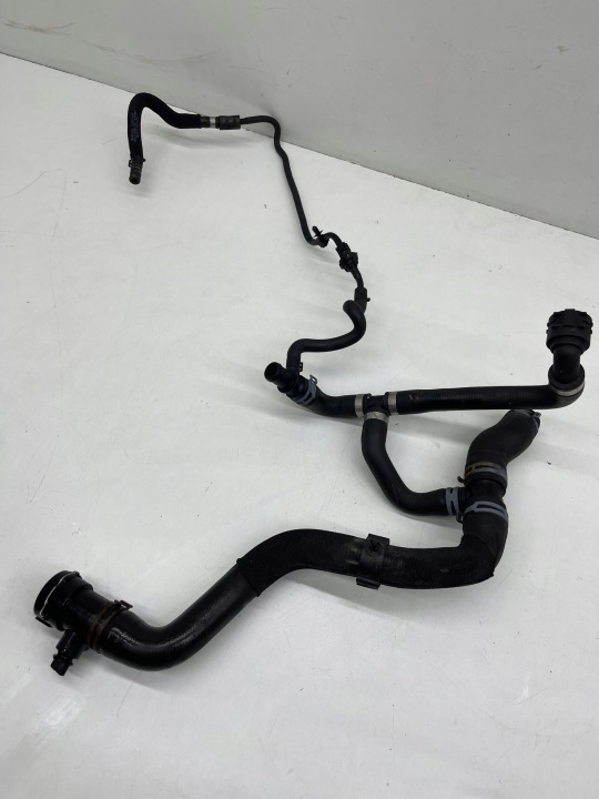 AUDI A6 C7 2.0 TDI CNH Tubazione Tubi magistrala d’acqua radiatore KOMPLET!