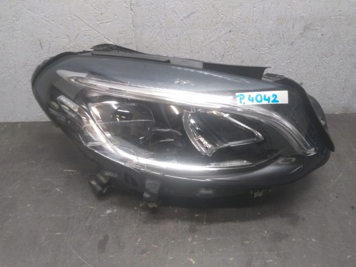 Licht vorne rechts MERCEDES B KLASA W246 LIFT FULL LED A2469066201