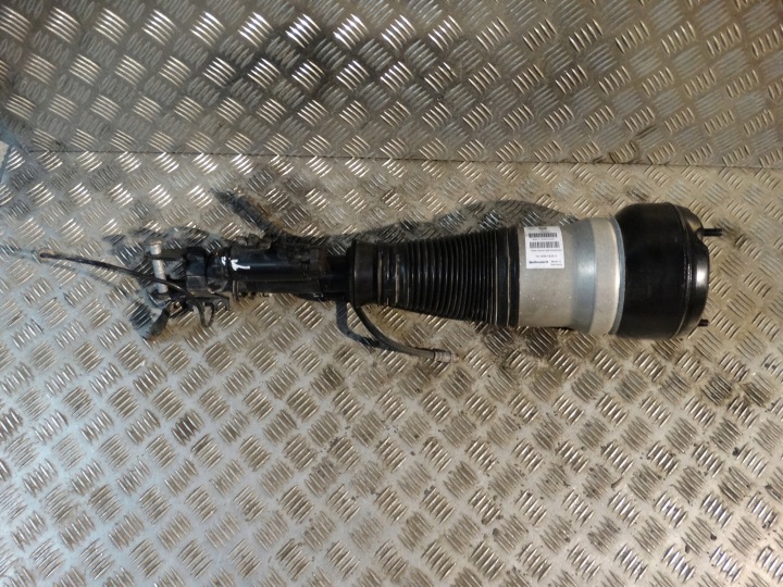 STOSSDÄMPFER VORNE LINKS MERCEDES W217 1