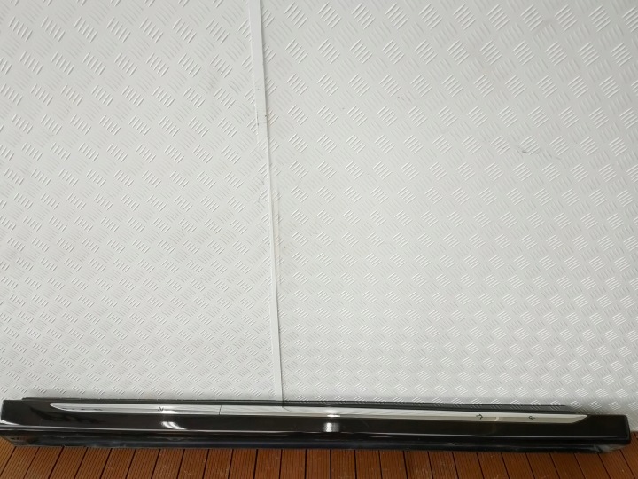 MITSUBISHI OUTLANDER III LIFT 16-20 Leiste Schutzleiste schwellen rechts Farbe X40